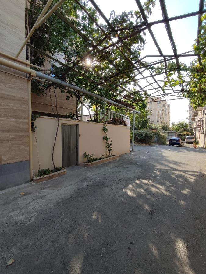 Hotelise I Tulip Apartment Jerevan Exteriör bild